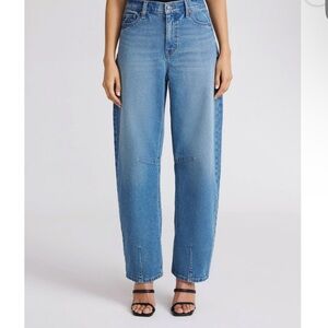 Sofia Barrel Denim Medium Wash Jeans
Mid Rise Ankle Size 16